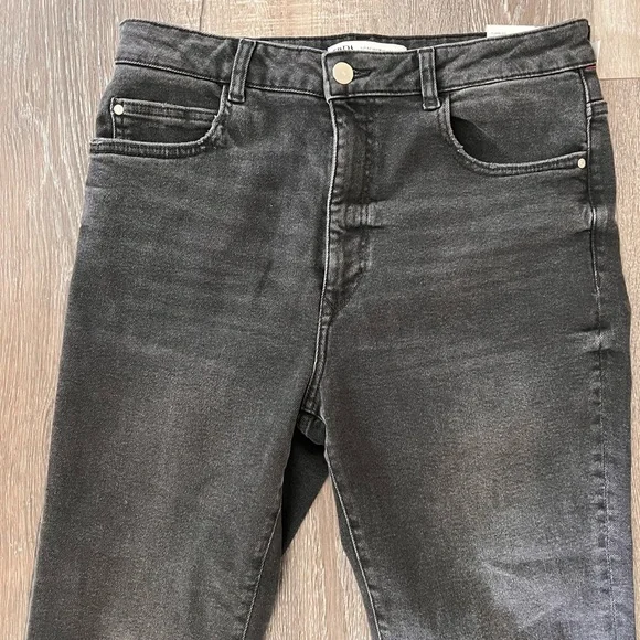 New with tags Zara high waist fit and flare full length black jeans size 10 - Picture 2 of 5
